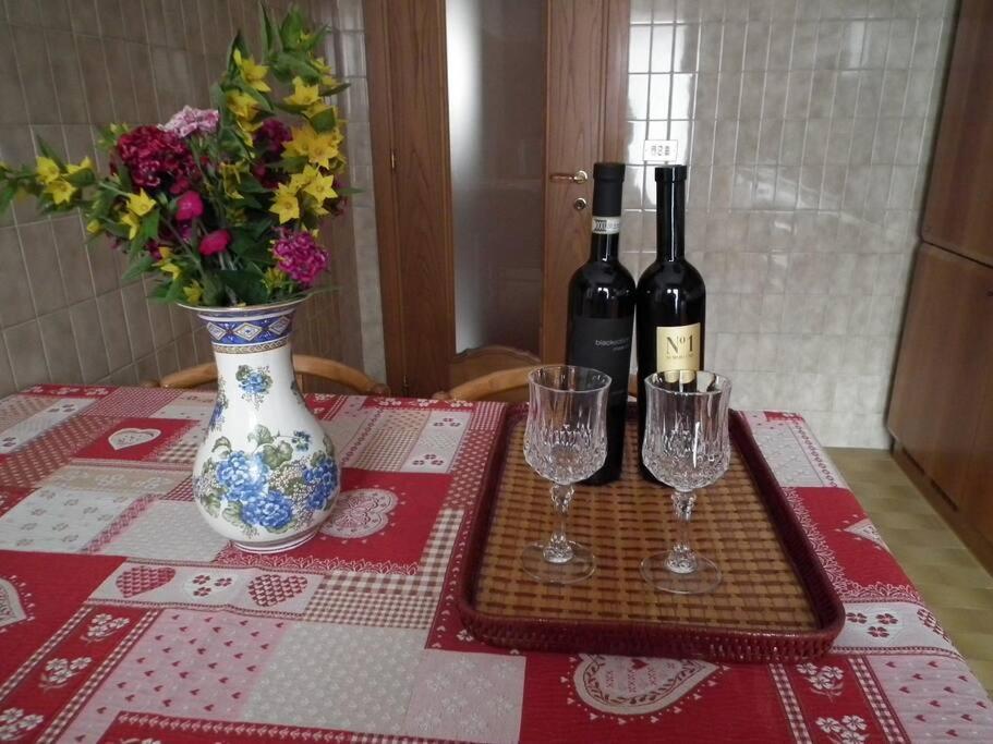 ティラーノLa Casa Di Gioアパートメント エクステリア 写真